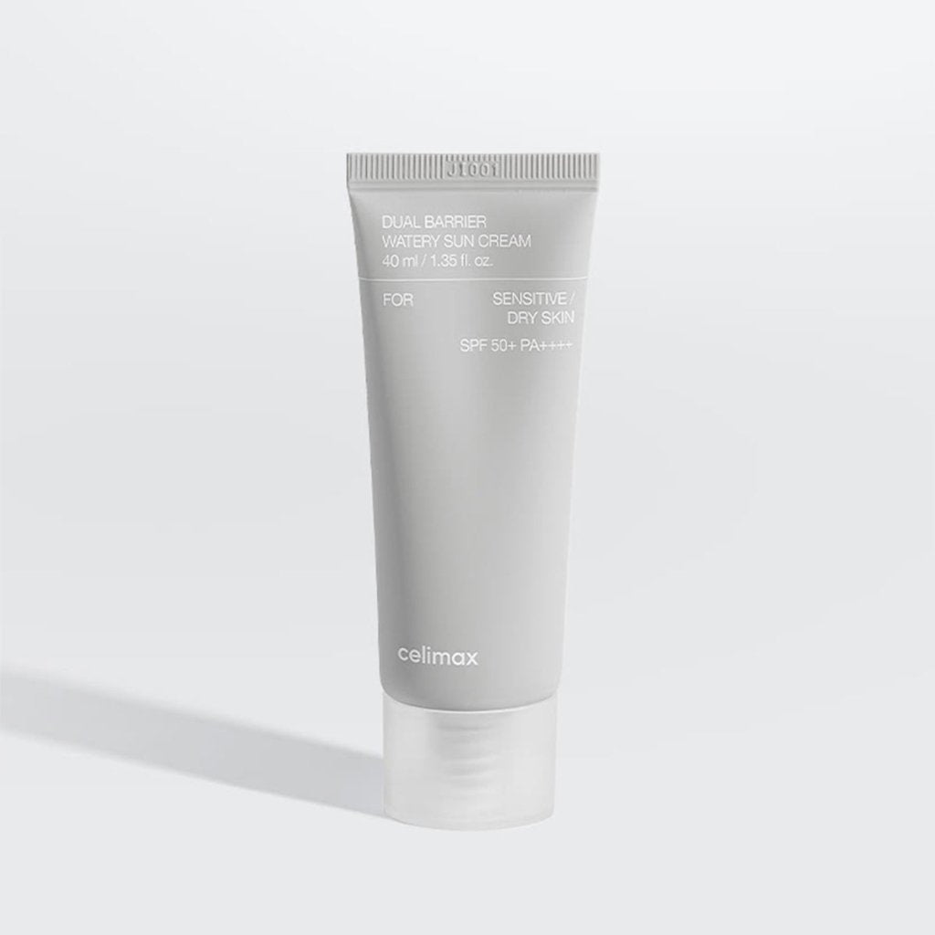 Kuru ve hassaslaşmış cilt bariyeri için 5 seramid ve çinko oksit içeren, 72 saat nem tutan SPF50+ PA++++ güneş kremi.