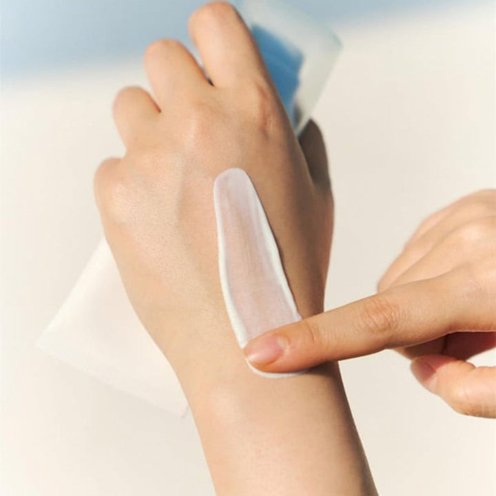 SKIN1004 Madagascar Centella Hyalu - Cica Water - Fit Sun Serum SPF 50+ PA++++ 50ml - SKIN1004 - Vionine