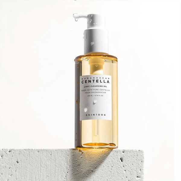 SKIN1004 Madagascar Centella Light Cleansing Oil 200ml - SKIN1004 - Vionine