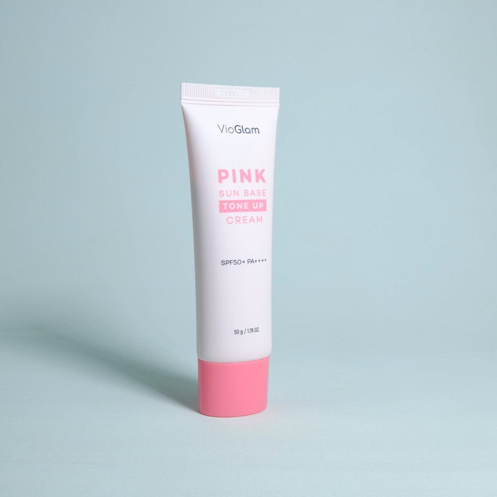 VioGlam Pink Sun Base Tone Up Cream SPF50 PA+++, cildi güneşin zararlı ışınlarından koruyan ton eşitleyici ve aydınlatıcı krem